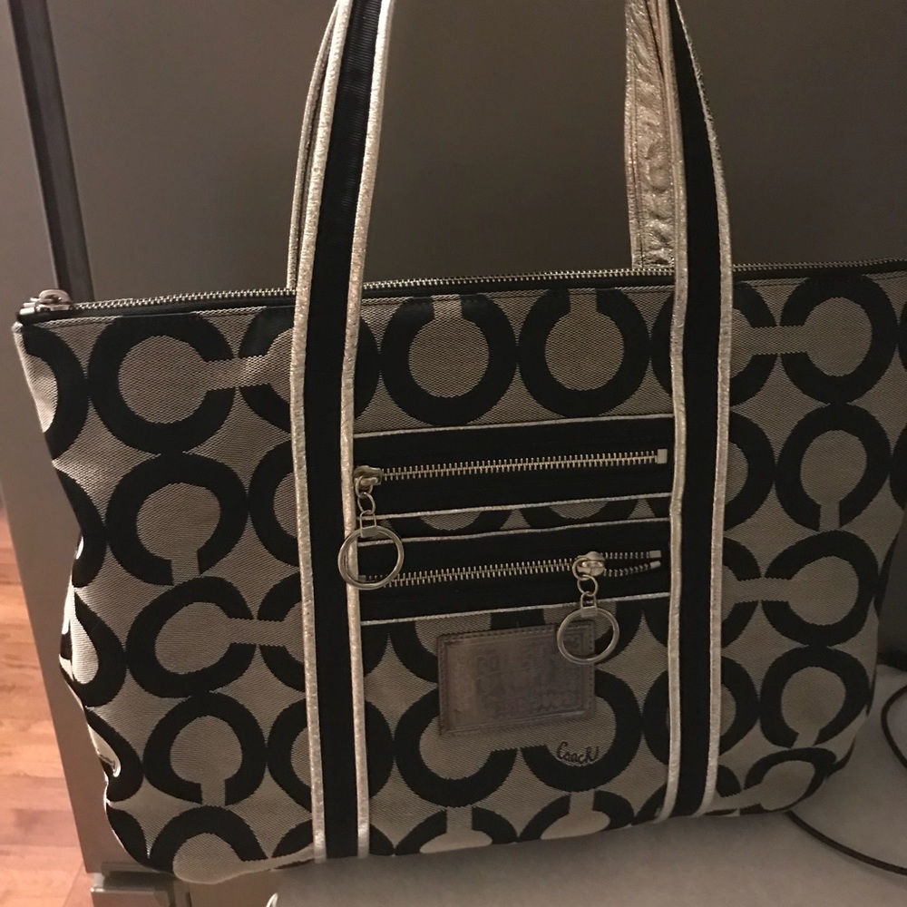 Brand new Coach Poppy Purse